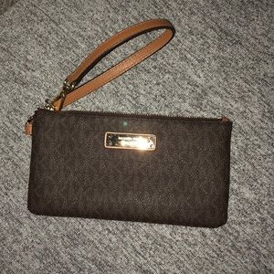 Michael Kors Wristlet
